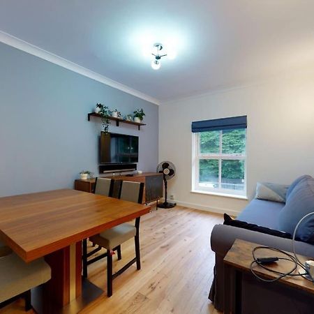 Lovely 2-Bedroom Flat Near Highgate London Exterior photo